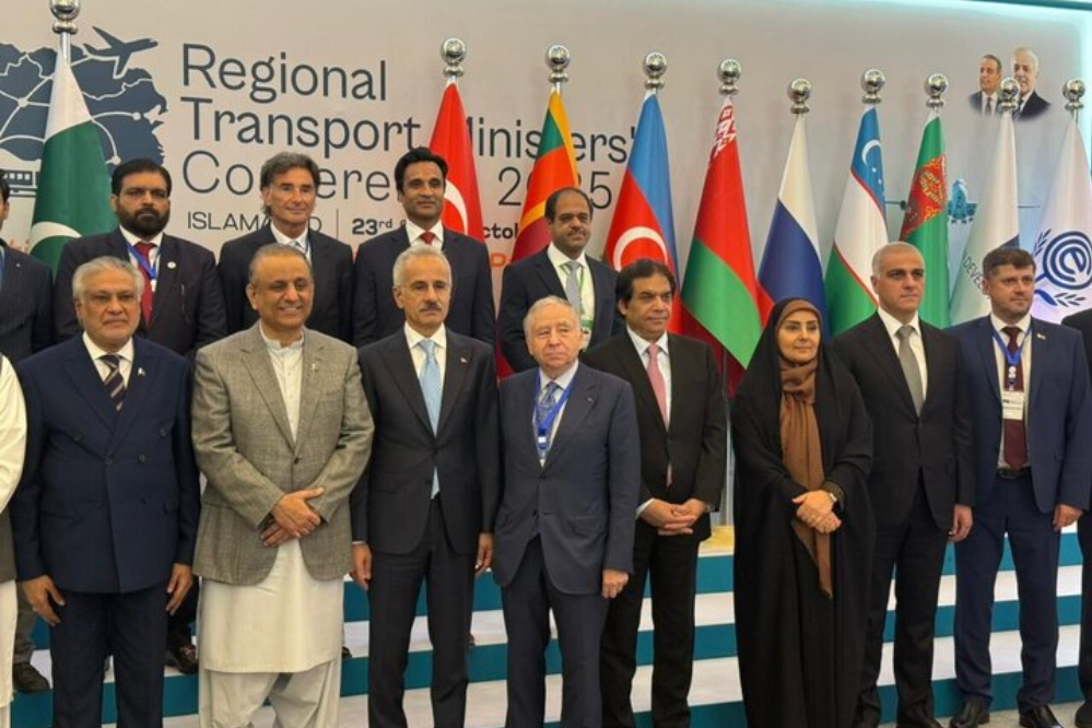 افتتاح مؤتمر النقل الإقليمي في إسلام آباد بحضور وزيرة الطرق الإيرانية