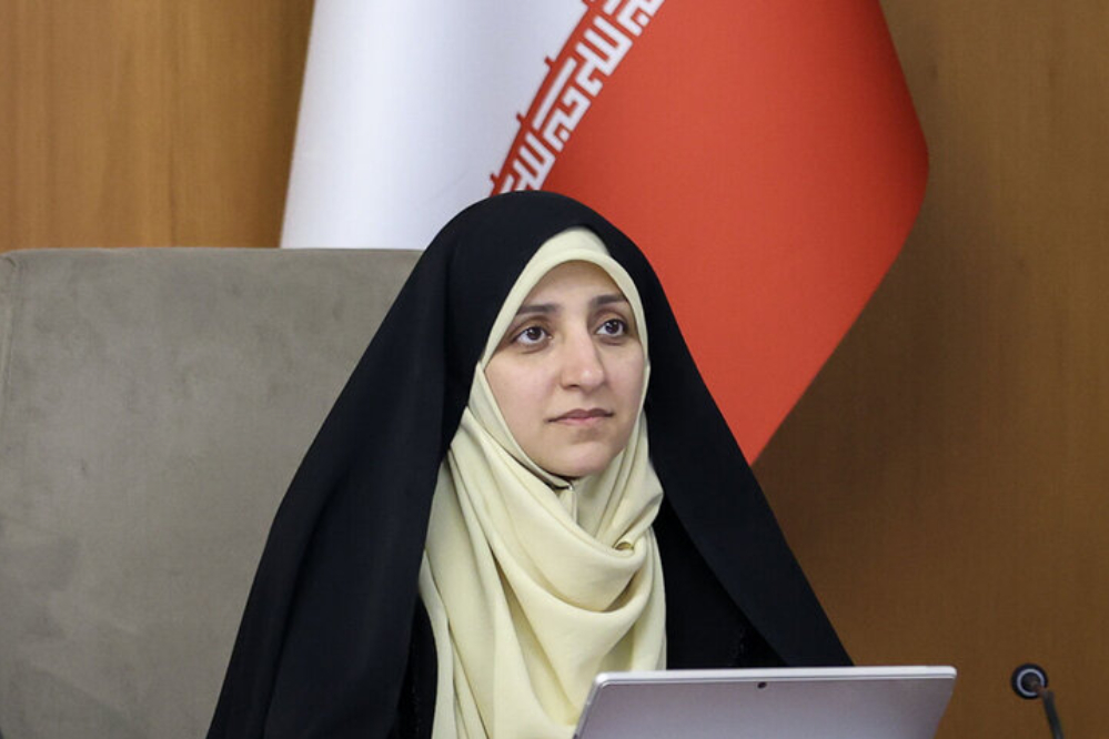 نائبة الرئيس لشؤون المرأة تعلق على إطلاق سراح "مهدية اسفندياري"