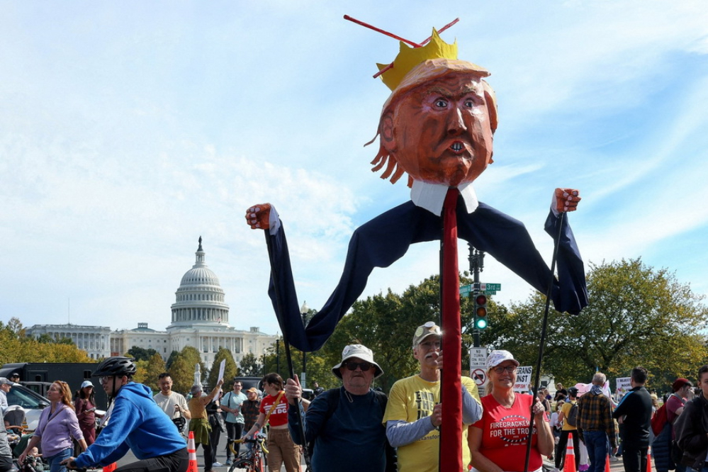 مظاهرات "لا للملوك" تكتسح أميركا