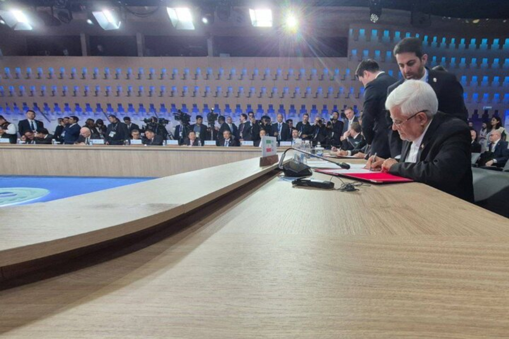 عارف: هناك تقارب بالأفكار بين دول شنغهاي وإيران