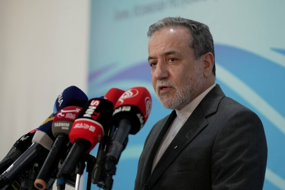 عراقجي: الدعاية الصهيونية والغربية لتصوير إيران كتهديد قد انهارت