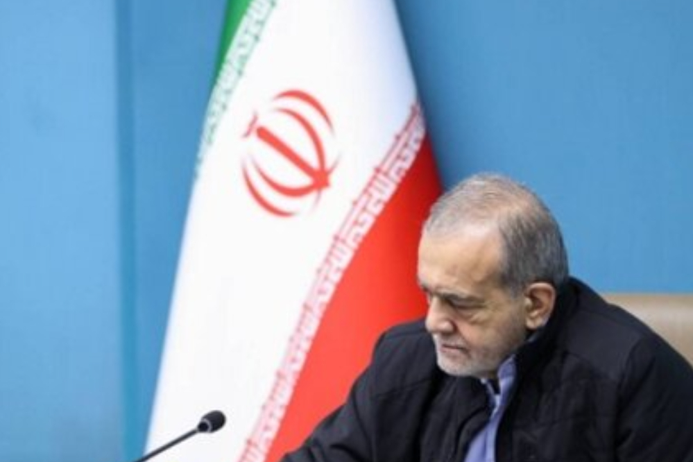 الرئيس الايراني يهنئ نظيره اللبناني بعيد الاستقلال