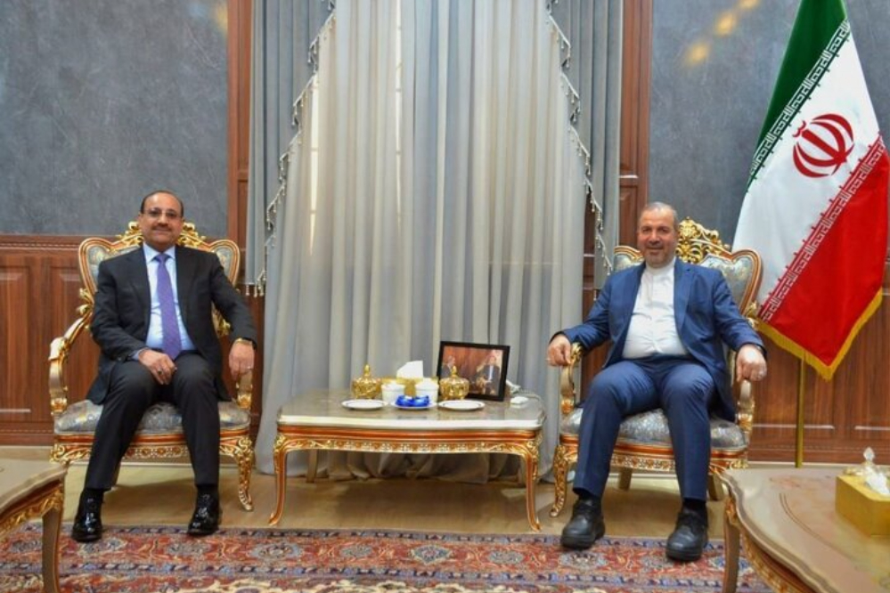 السفير الإيراني لدى العراق يلتقي محافظ بغداد
