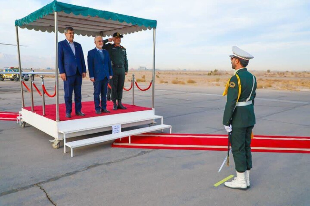 وزير الداخلية يصل إلى يزد لتشغيل العديد من مشاريع الصناعة والبنية التحتية