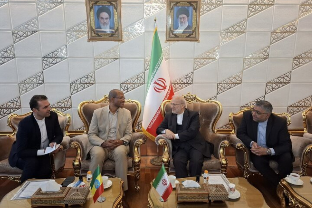 رئيس البرلمان الإثيوبي يصل إلى طهران