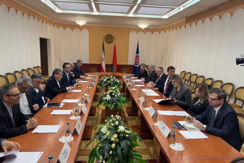 عراقجي: العلاقات الإيرانية البيلاروسية ودية وقوية وخالية من المشاكل