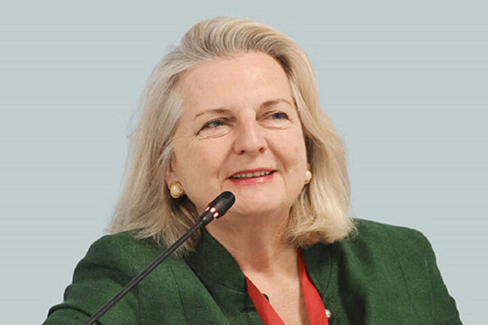 وزيرة نمساوية سابقة: الاستيلاء على ناقلة مارينيرا ينتهك القانون الدولي