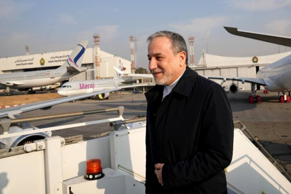 عراقجي يتوجه إلى لبنان