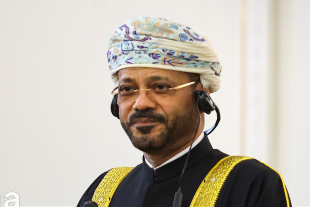 وزير خارجية عمان : تأمين المنطقة يتحقق عبر التعاون والمشاركة والتنسيق بين جميع الدول الاقليمية