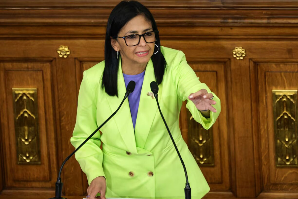 رئيسة فنزويلا المؤقتة: سنواصل علاقاتنا مع إيران