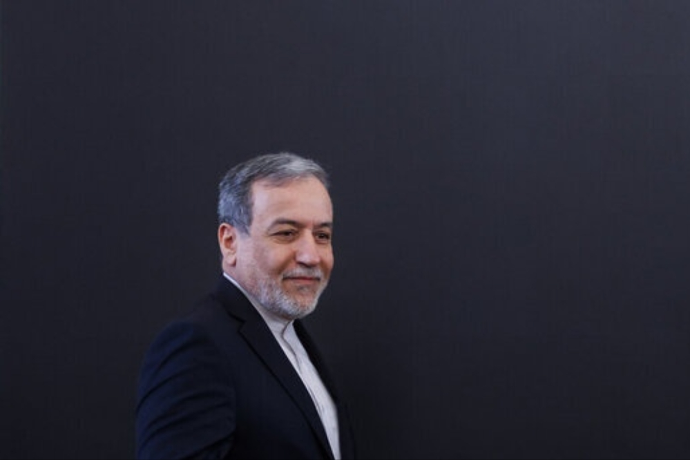 وزير الخارجية الايراني يغادر جنيف عائداً إلى طهران