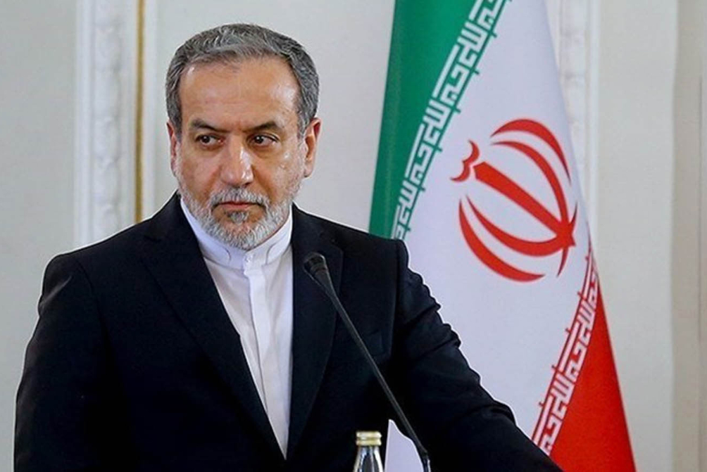 عراقجي ونظيره الباكستاني يبحثان هاتفياً آخر التطورات الإقليمية