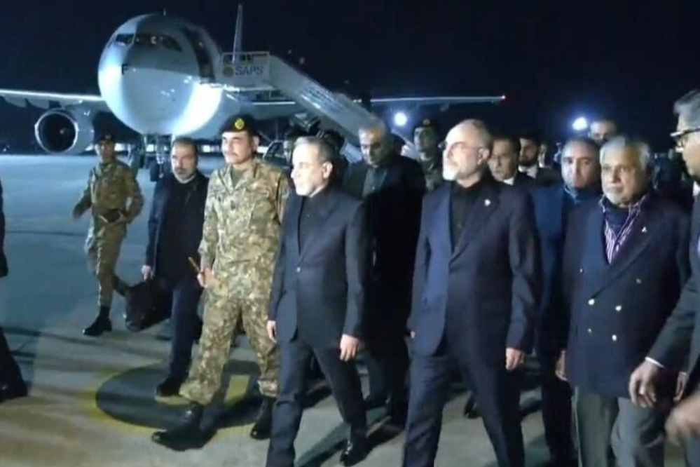 قاليباف: حضور الشعب في الساحات ضرورة لتعزيز اقتدار الدبلوماسية