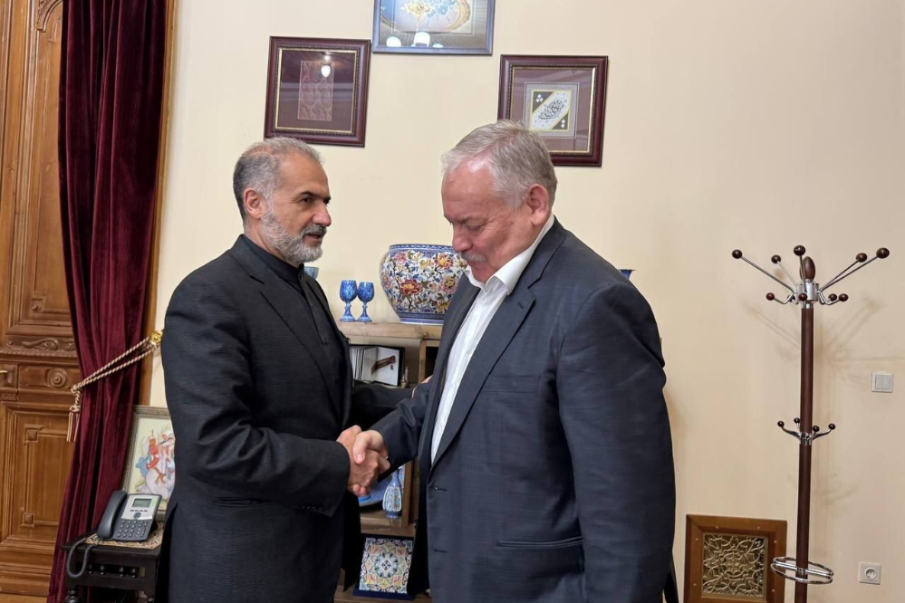 ممثل الدوما: روسيا حكومة وشعبا تدعم مقاومة ايران امام الأعداء