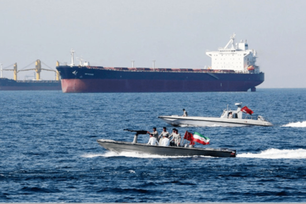 البرلمان يطلق خطة بصفة مستعجلة لتسجيل "اليوم الوطني لمضيق هرمز" في التقويم الرسمي للبلاد