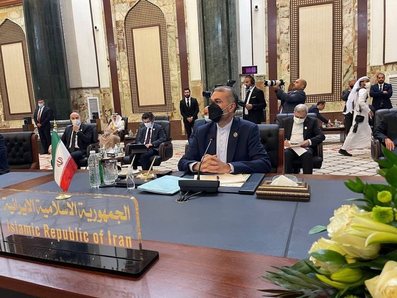 وزیر امور خارجه: جمهوری اسلامی ایران همیشه بر تحقق صلح بر اساس گفتگو تاکید می‌کند