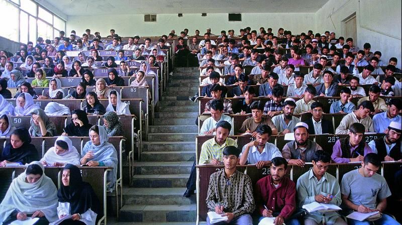 تلاش طالبان برای تفکیک جنسیتی دانشگاه‌های افغانستان