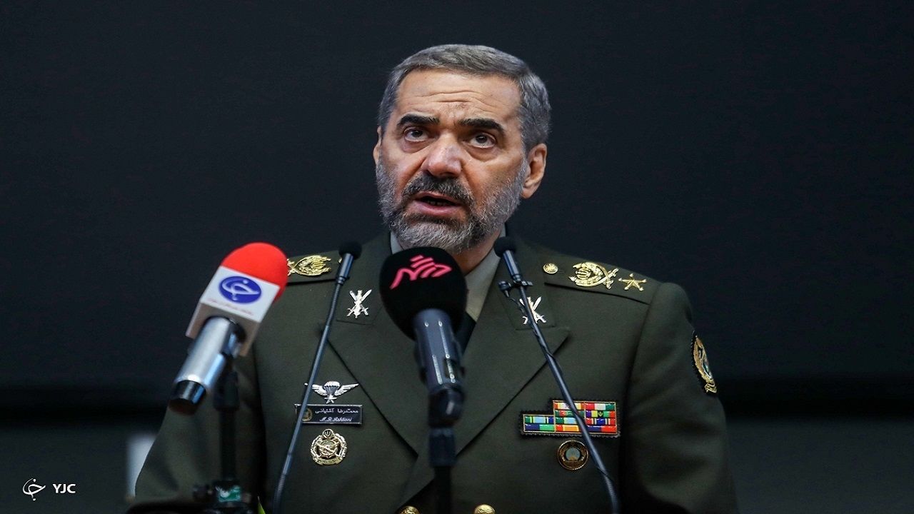 وزير الدفاع الايراني يحذّر: سيدفع الاعداء ثمنا باهظا لأي اعتداء