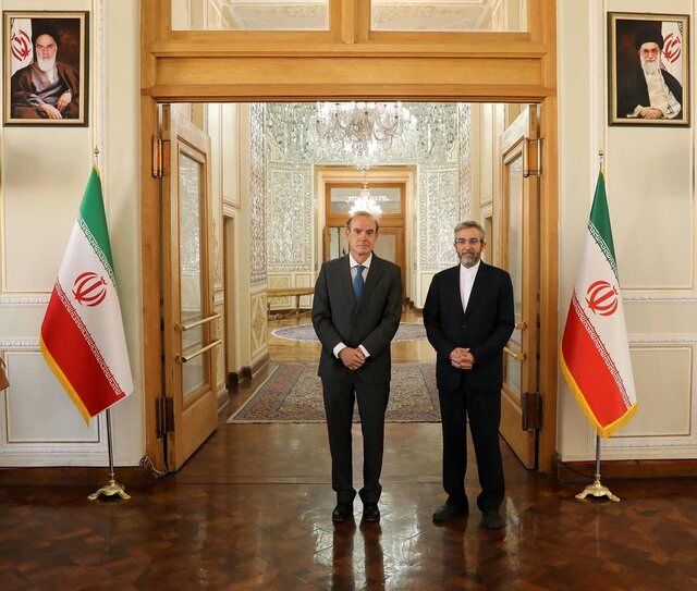 What happened in the meeting between &quot;Bagheri&quot; and &quot;Mora&quot;?