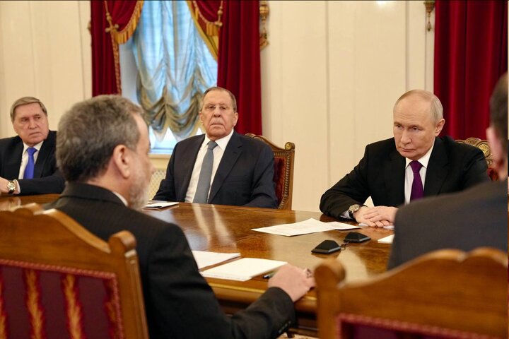 پوتین+عراقچی