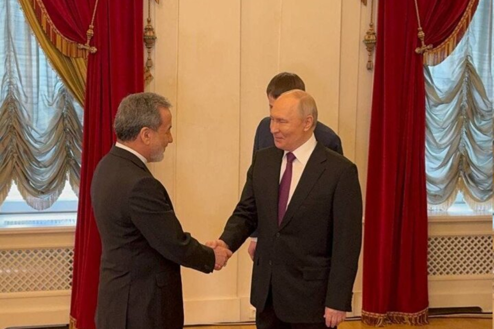 پوتین+عراقچی