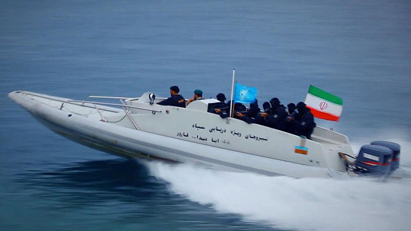 السفن الأميركية بالخليج الفارسي في قبضة البحرية الايرانية
