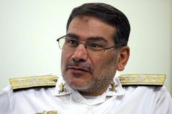 شمخاني: لا توجد دولة قادرة على  تهديد ايران.. وملحمة الأربعين محور الدفاع عن فلسطين