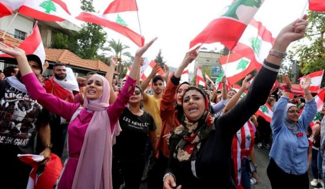 في اليوم الثامن للتظاهرات.. عون يوجه كلمة إلى اللبنانيين بعد فشل الحريري بتهدئة الحراك