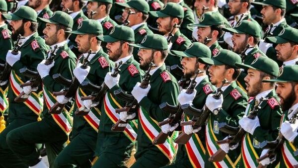 الحرس الثوري: الحظر الجديد يزيدنا عزما على مواجهة الشيطان الاكبر وحلفائه