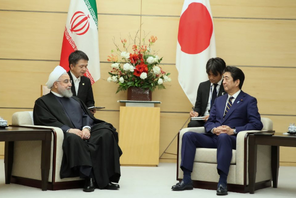 محادثات بين الرئيس روحاني وآبي حول الاتفاق النووي وأمن الملاحة البحرية