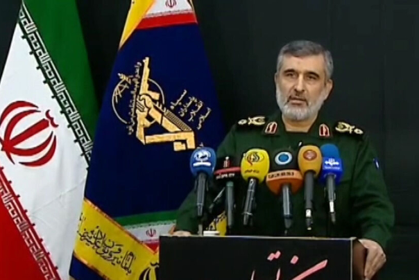 الحرس الثوري: ليعلم شعبنا بثقة بأننا اصبحنا اليوم قوّة كبرى