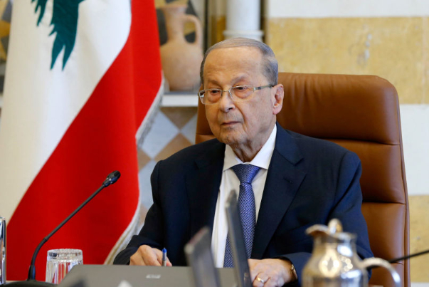الرئيس اللبناني يتوعد كل من مدّ يده إلى الخزينة
