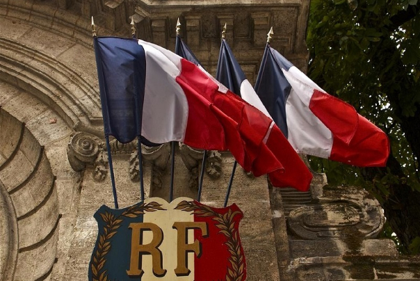 France warns Zionist regime