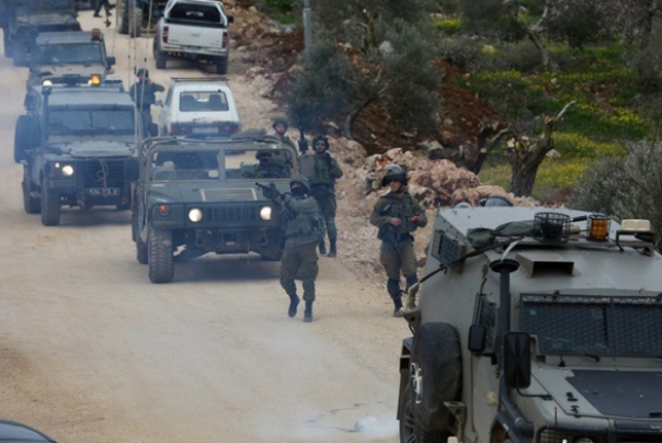 فلسطين.. اعتقالات ومواجهات مع الاحتلال بالضفة وإغلاق حاجزين بالقدس