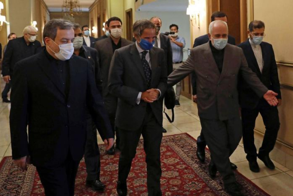 بعد ساعة.. بيان مشترك لايران والوكالة الدولي للطاقة الذرية