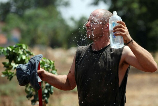 תשתו הרבה לפני הצום: חום קיצוני בכיפור