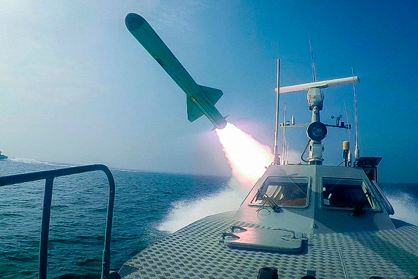 تصنيع صاروخ إيراني جديد مضاد لحاملات الطائرات