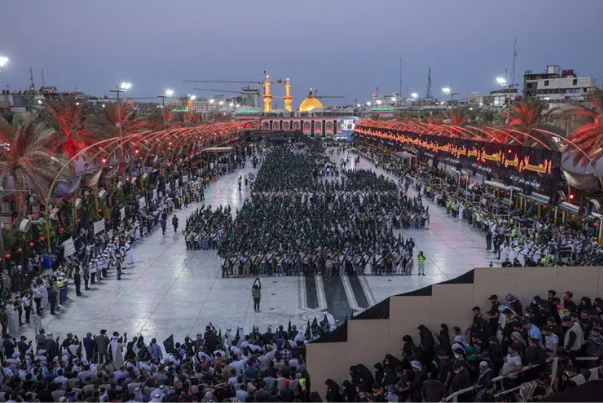 عشاق الحسين يتوافدون لاحياء زيارة الاربعين في كربلاء المقدسة