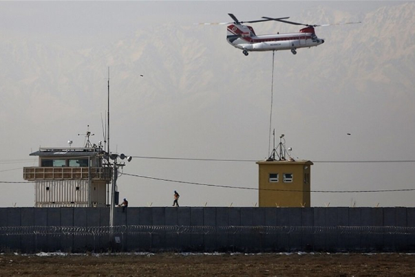 القوات الأميركية تغادر أكبر قاعدة لها في أفغانستان