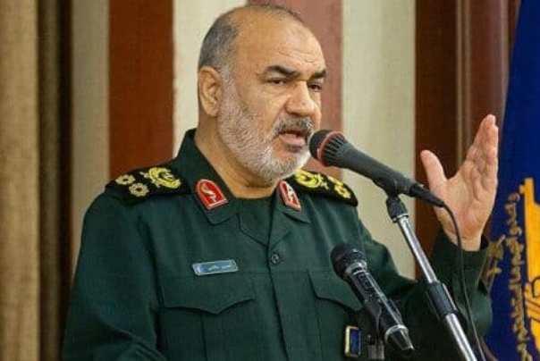 اللواء سلامي: القوّة البرية للحرس الثوري مدمّرة