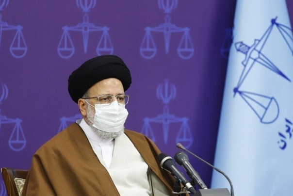 رئيسي يؤكد أن إلغاء جميع انواع الحظر مطلب وطني