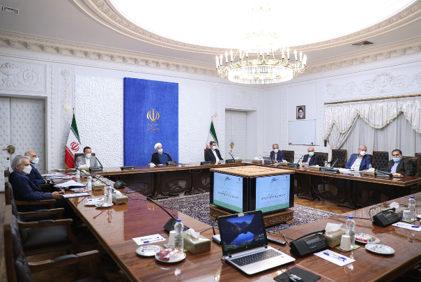 الرئيس روحاني يدعو لضبط ارتفاع اسعار السلع الأساسية