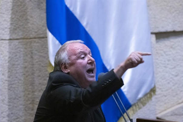 דודי אמסלם משתלח: אלקין וסער מומרים טיפשים, רוצים להשפיל אותנו