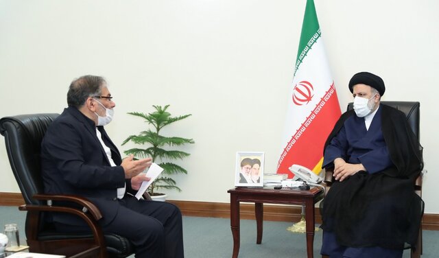 The secretary of the Supreme National Security Council meets with Ayatollah Raeesi