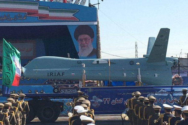 منها مسيرات "أبابيل 5" و"كمان 22".. ايران تكشف عن أسلحة حديثة بمناسبة "يوم الجيش"