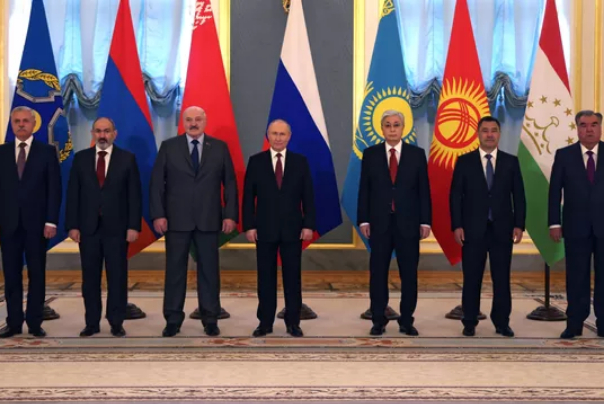Путин предложил предоставить СНГ статус наблюдателя в ОДКБ