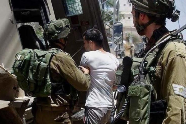 الإحتلال يشنّ حملة اعتقالات.. ويعلن سقوط مسيّرة له شمال غزة