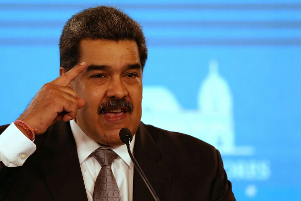 مادورو: وصول السفن الايرانية الى فنزويلا كان رائعا