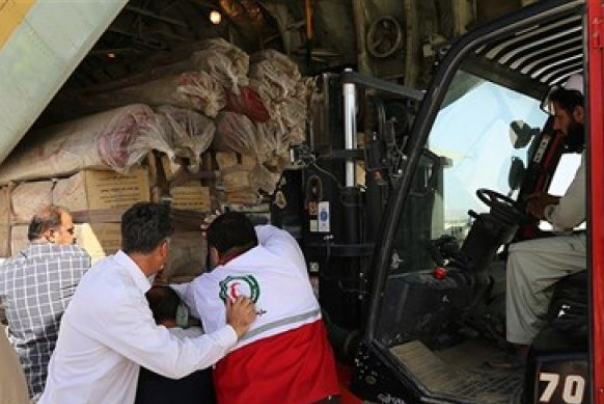 ايران تواصل إرسال المساعدات لمنكوبي الزلزال في أفغانستان