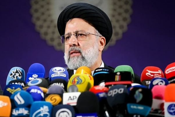 ايران تعلن إستعدادها لإغاثة المنكوبين بالسيول في باكستان